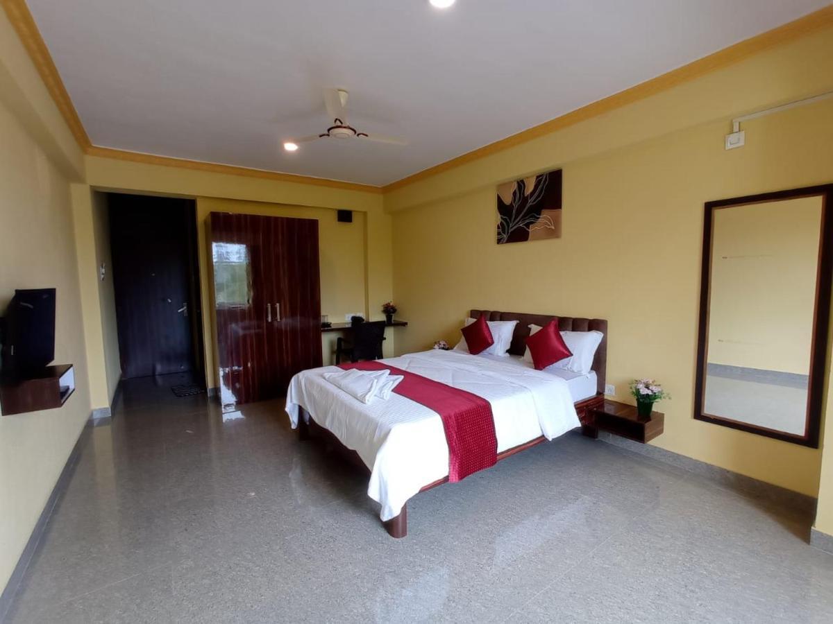 Brit'S Palace Goa Agacaim Exterior foto